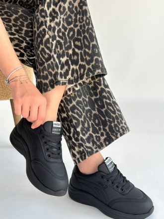 Yevra Siyah Cilt Bağcıklı Spor Ayakkabı - ER266083