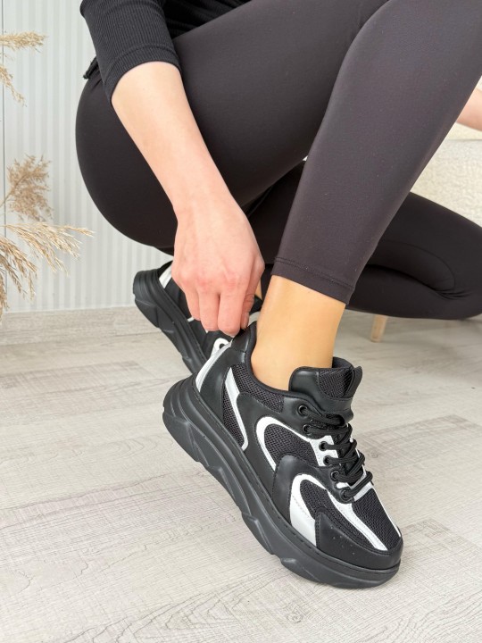 Cador Siyah Cilt Beyaz Detaylı Spor Ayakkabı - ER265180 