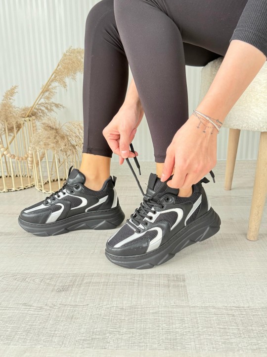 Cador Siyah Cilt Beyaz Detaylı Spor Ayakkabı - ER265180 