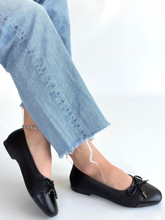 Elyra Siyah Cilt Babet Ayakkabı - ER265397