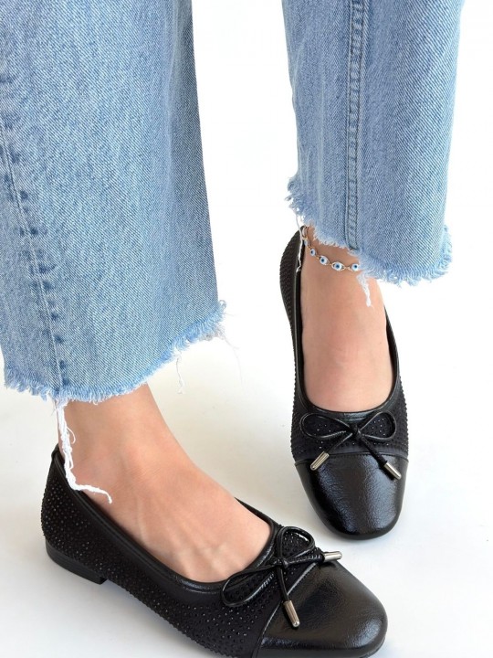 Elyra Siyah Cilt Babet Ayakkabı - ER265397