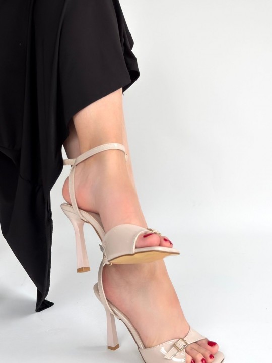 Hostra Rugan Topuklu Bilekten Kemerli Ayakkabı - ER268062